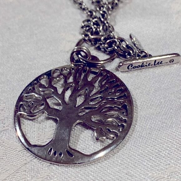 Cookie Lee Tree of Life Necklace Silver Tone Chain 16” Gorgeous - Picture 1 of 4